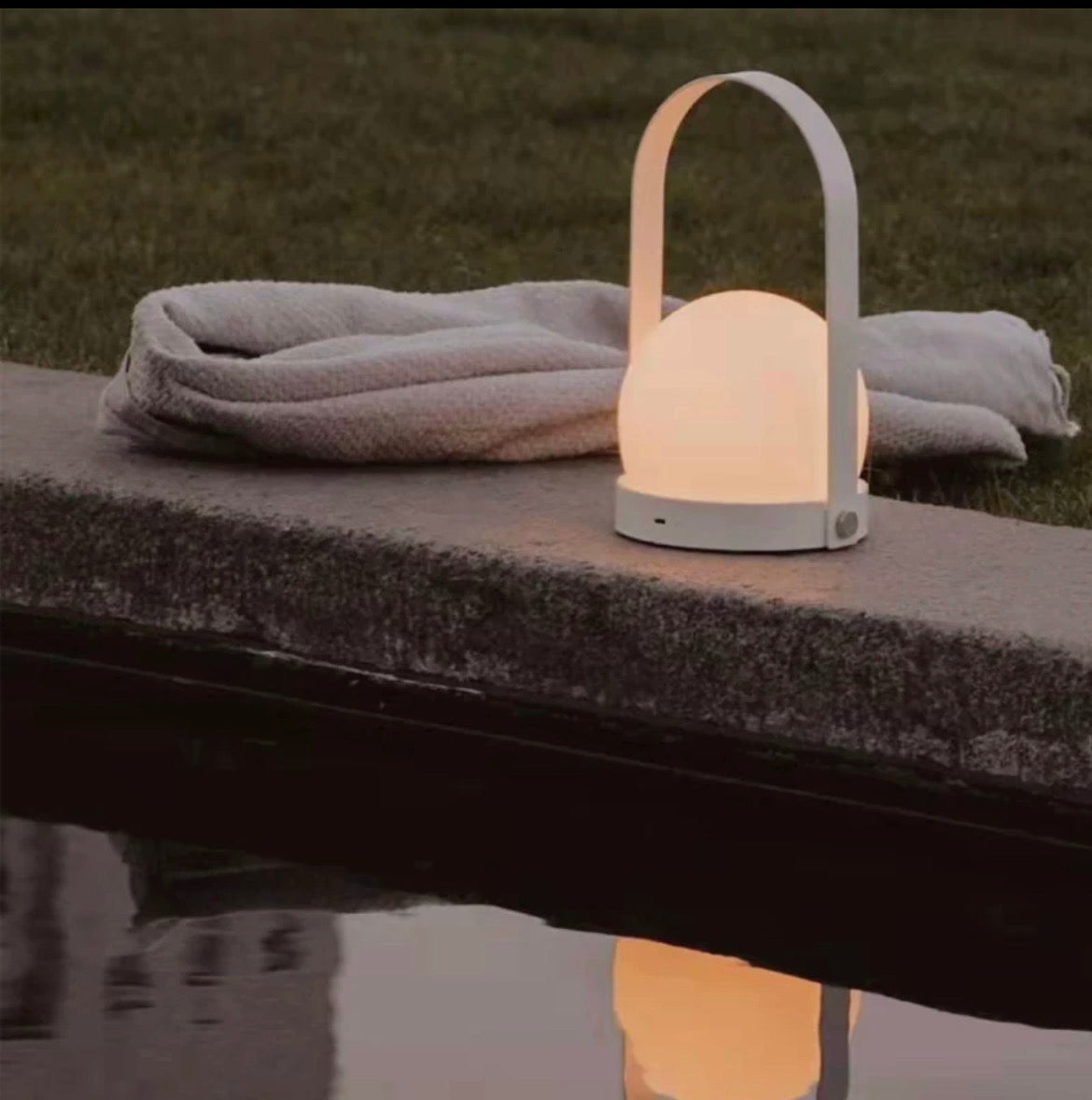 Настільна лампа Cricket Lamp