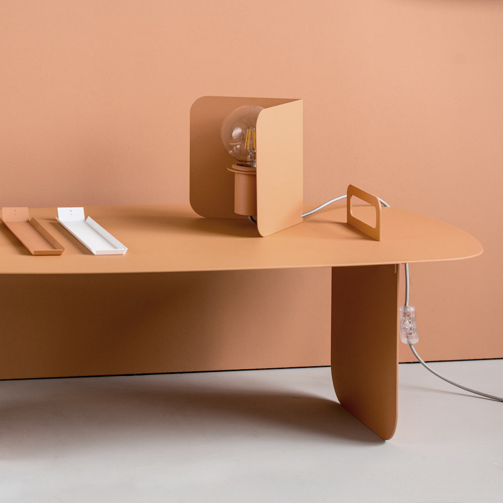 Настільна лампа CORNER TABLE